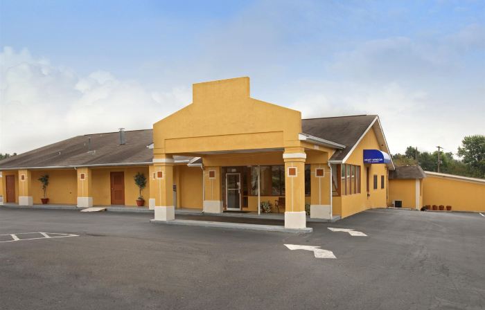 Governors Inn Shelby