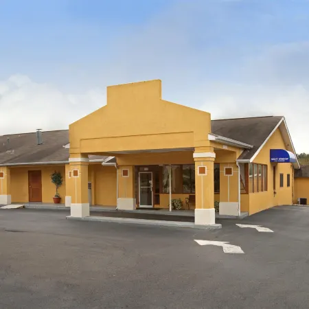 Governors Inn Shelby