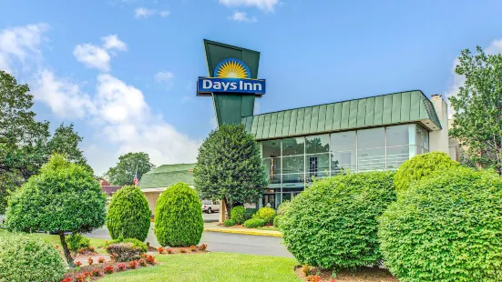 Days Inn by Wyndham Arlington/Washington DC