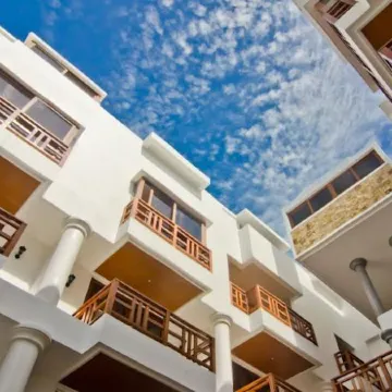 Giulius Boracay Italian Resort