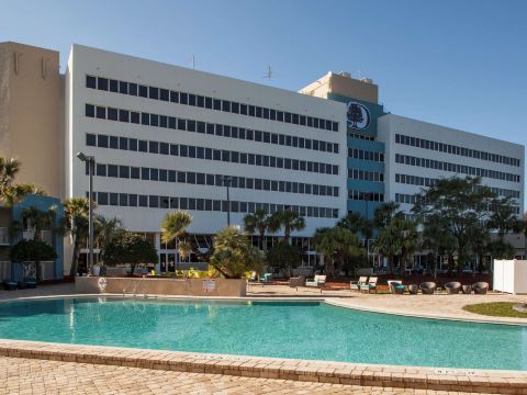 DoubleTree by Hilton Hotel Jacksonville Airport