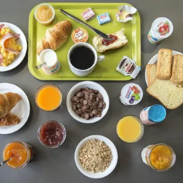 B&B Hotel Marseille Euromed Отели рядом с достопримечательностью «Дворец Лоншам»