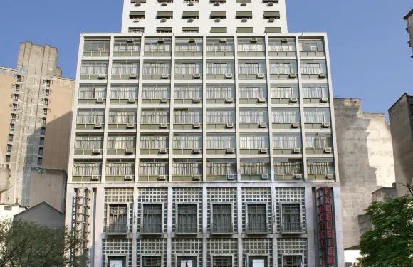 聖保羅 JB 狄加多普拉斯精益酒店 - 蒙雷阿萊酒店