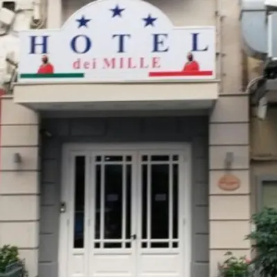 Best Western Hotel dei Mille Отели рядом с достопримечательностью «Центральный железнодорожный вокзал Неаполя»