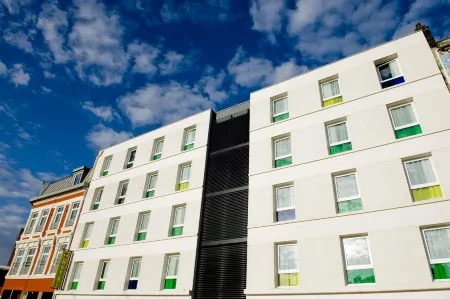 B&B Hotel Dunkerque Centre Gare Отели рядом с достопримечательностью «Парк Мало»