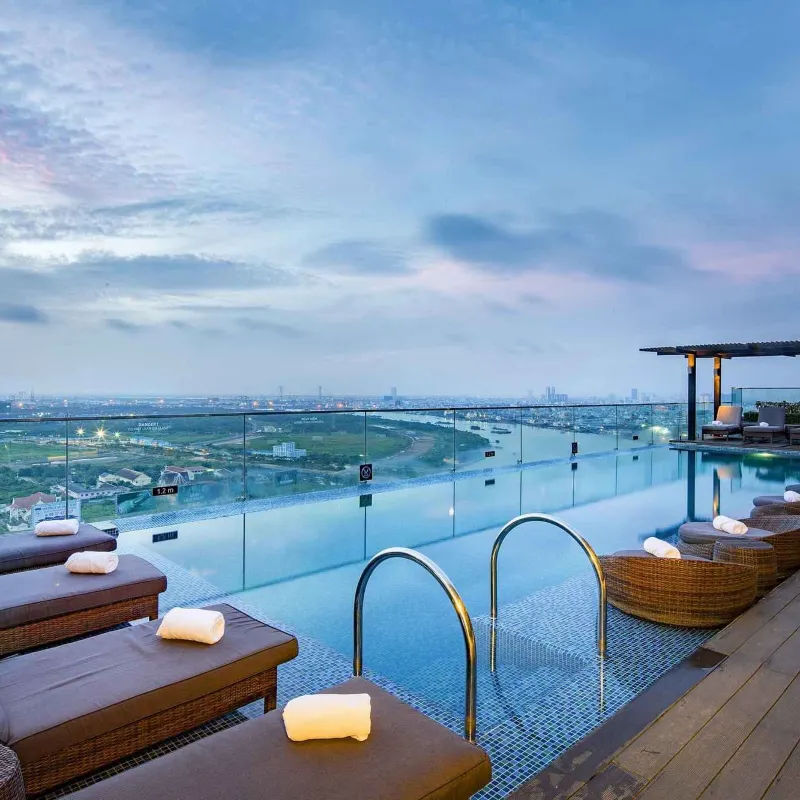 KHU NGHỈ DƯỠNG RESORT SỞ HỮU BỂ BƠI SÂN THƯỢNG XANH NGỌC GIỮA THIÊN NHIÊN