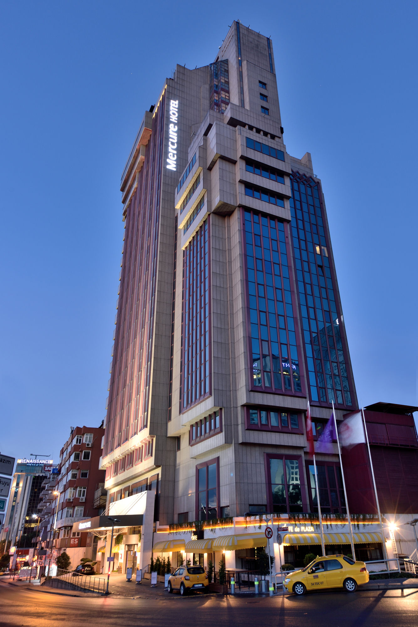 Mövenpick Hotel Istanbul Bosphorus