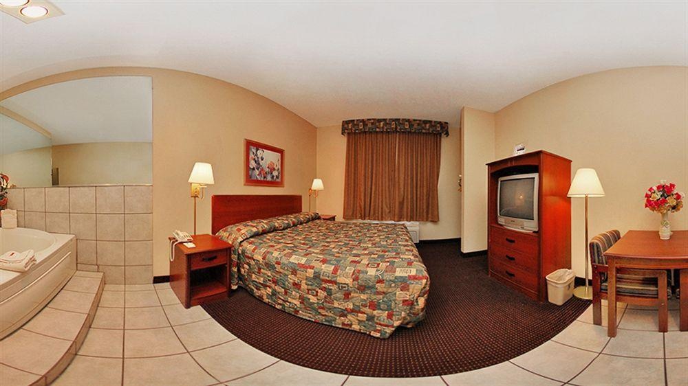 Super 8 by Wyndham Fort Worth North