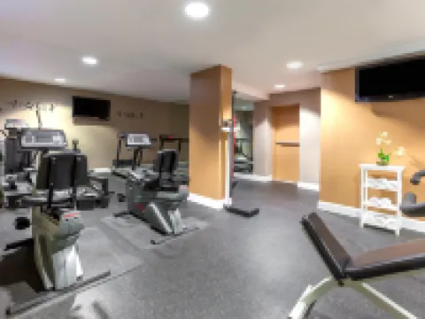 Ramada by Wyndham Jersey City Hotels in Jersey City