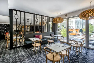 Oaks Perth Hotel Hotels near Northbridge