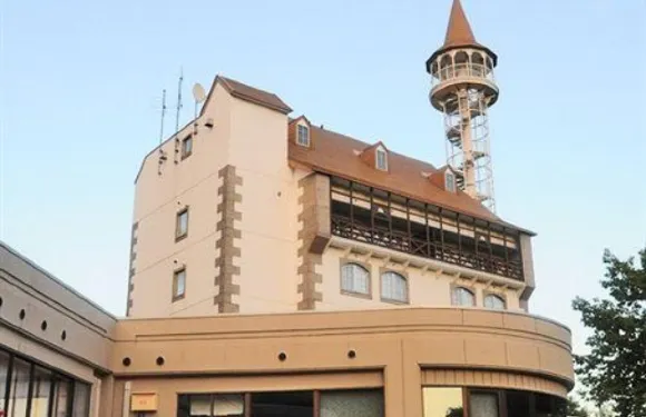 溪谷瀧上町酒店