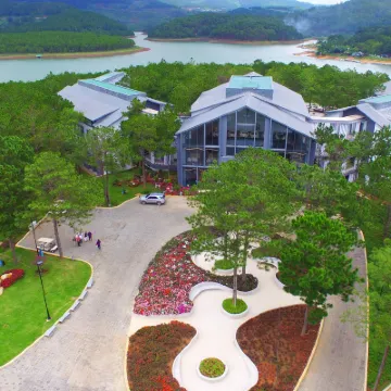 Terracotta Hotel & Resort Dalat Hotels near Truc Lam Buddhist Monastery
