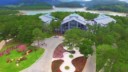 Terracotta Hotel & Resort Dalat