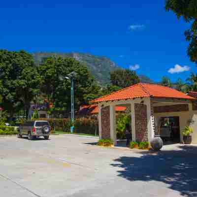 Auberge Villa Cana Hotel Exterior