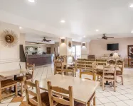 Baymont by Wyndham Casa Grande - breakfast