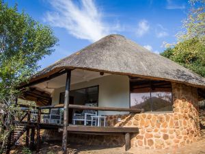 Leopard Mountain Safari Lodge