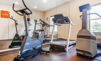 Comfort Inn & Suites St Louis - Chesterfield - Housity