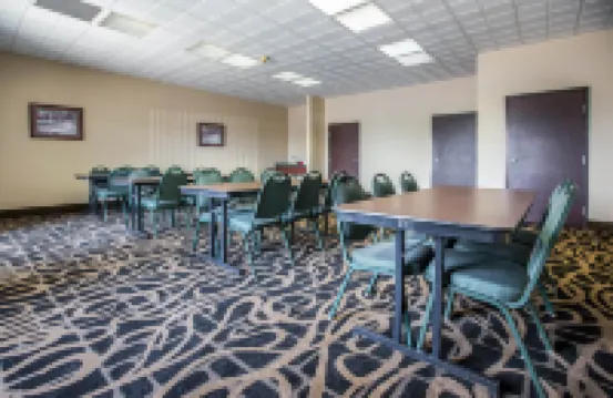 Quality Inn & Suites Mendota Near I-39 Hotels in LaSalle County