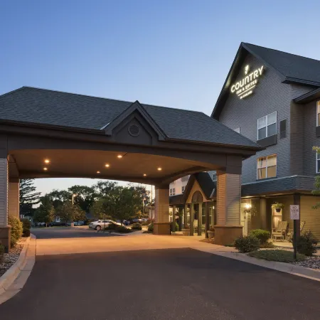 Country Inn & Suites by Radisson, St. Cloud East, MN