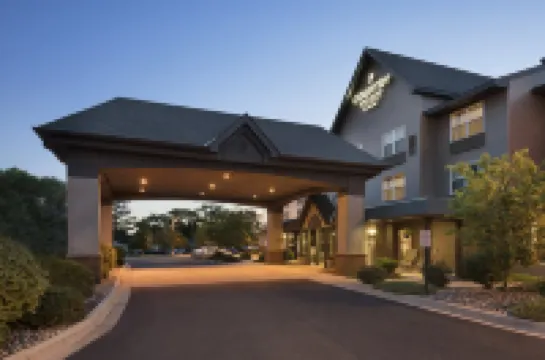 Country Inn & Suites by Radisson, St. Cloud East, MN Hotels in Saint Cloud