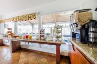 Stargazer Inn and Suites