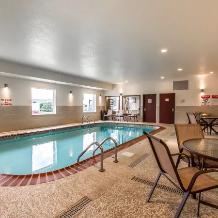 Comfort Suites Mattoon East