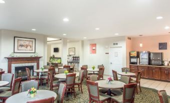 Comfort Suites Rochester Henrietta University Area