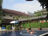 Mutiara Hotel and Convention - Rooftop Pools