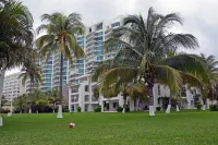 Beachscape KIN Ha Villas & Suites
