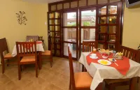 Puerta Sol Inn Hotels in Ayangue