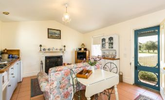 Freshwater Creek Cottages & Farm Stay