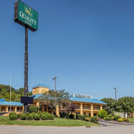 Travelodge by Wyndham Knoxville East