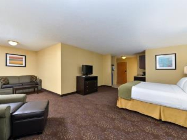 Holiday Inn Express Hotel & Suites Charlotte, an Ihg Hotel