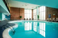 Quality Inn & Conference Centre - Swimmingpools