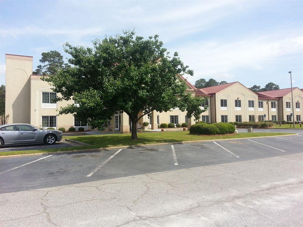 Red Roof Inn & Suites Albany, GA