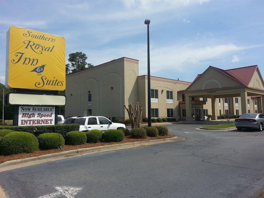 Red Roof Inn & Suites Albany, GA