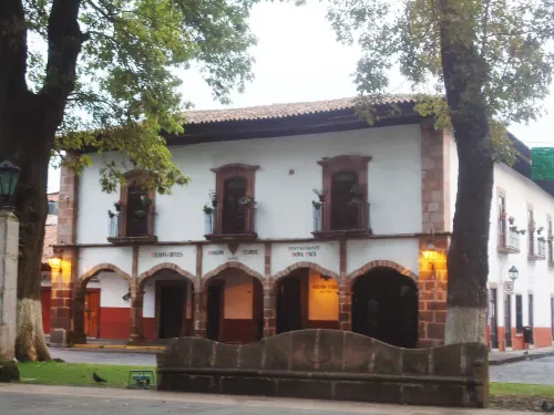 Hotel Mansion Iturbe Hotels in Patzcuaro