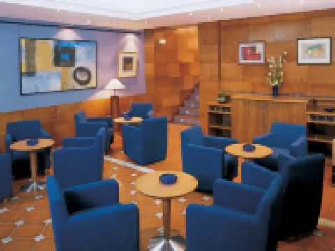 VTZ オルス ファクトリー ホテル - パーキング ムイ エコノミコ