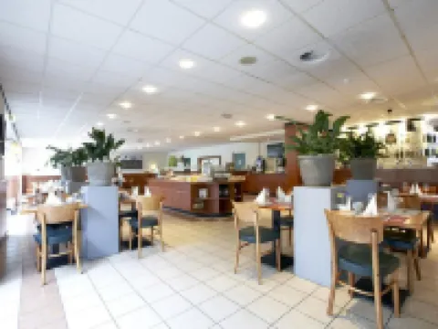 プレミア クラッセ ホテル ブレダ ブレッダのホテル