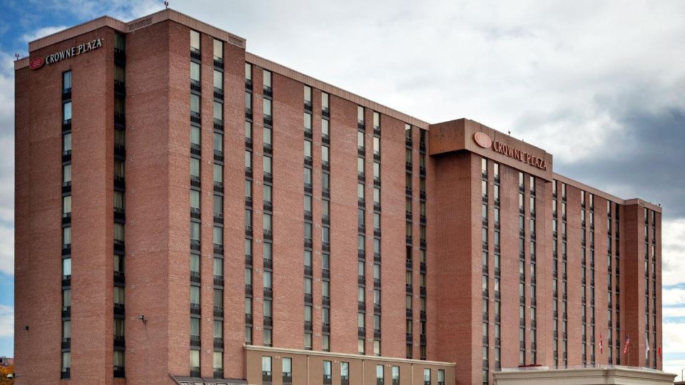 Crowne Plaza TORONTO AIRPORT by IHG