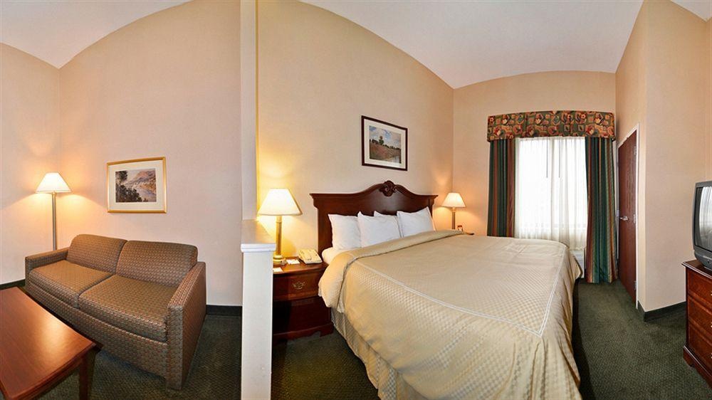 Comfort Suites Twinsburg