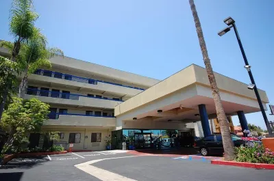 Quality Inn & Suites Los Angeles Airport - LAX Hotels in Los Angeles