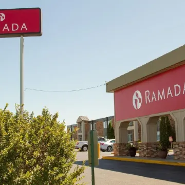 Ramada by Wyndham Bismarck
