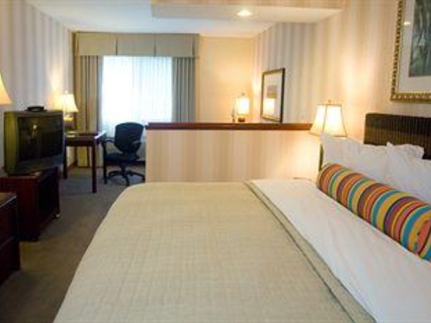 Phoenix Inn Suites - Lake Oswego