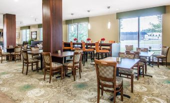 Best Western Dothan Inn  Suites