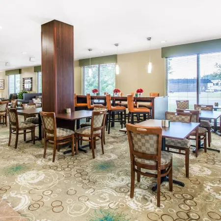 Best Western Dothan Inn  Suites