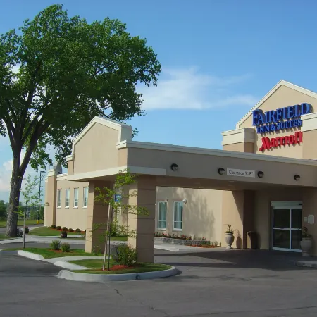 Fairfield Inn & Suites Belleville