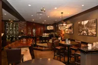 Regent Hotel Revelstoke - bar