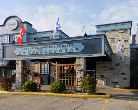 La Saguenéenne - Hôtel et Centre de Congrès Hotels in Chicoutimi