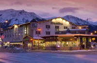 Whistler's Inn Hotéis em Jasper